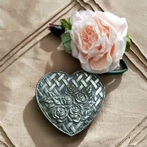 Vintage heart metal trinket